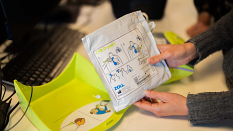 Electrodos y baterías para DESA ZOLL AED 3, AED Plus y Powerheart G5