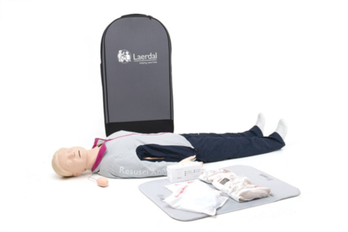 Laerdal Resusci Anne Primeros auxilios Cuerpo completo y maleta de transporte - 4382
